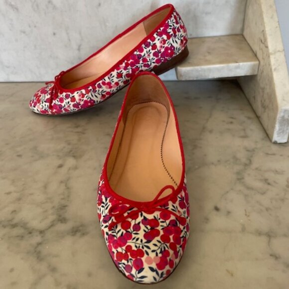 J. CREW Liberty of London Gemma Floral Ballet Flats Sz 6 Red Berry White Pink - Picture 3 of 16